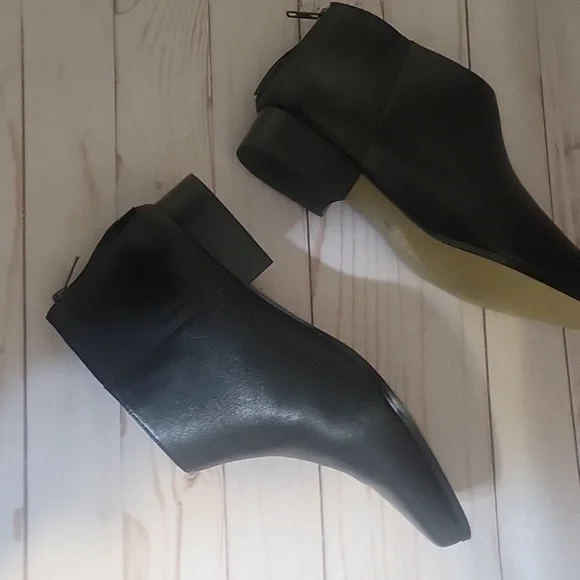 Intentionally Blank Leather Booties Size 9 - Picture 7 of 7